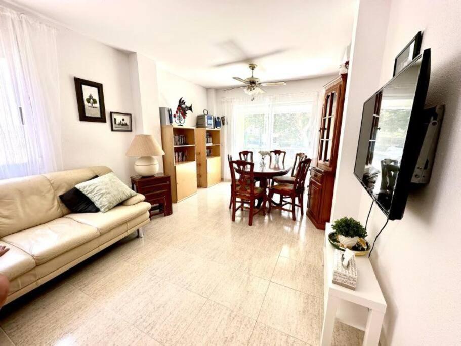 Three Bedroom Apartment, Prime Javea Location Kültér fotó